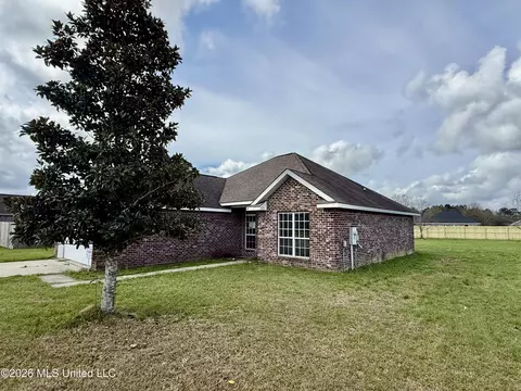 Exterior - 17 Pointer Trl, Picayune, MS 39466 photo 2 of 7