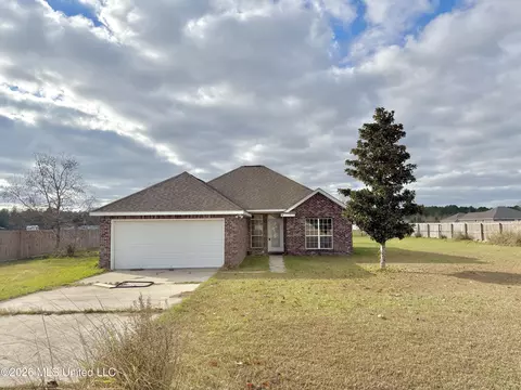 17 Pointer Trl, Picayune, MS 39466