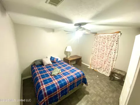 Bedroom - 1012 Stonehendge Dr, Brandon, MS 39042 photo 2 of 3
