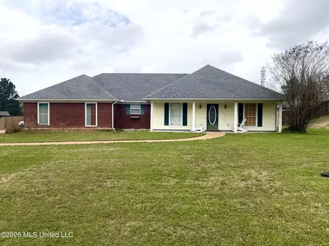 1012 Stonehendge Dr, Brandon, MS 39042