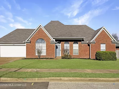 7392 Acree Ln, Olive Branch, MS 38654