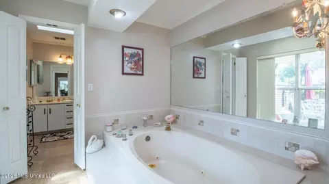 Bath - 7739 Manini Way, Diamondhead, MS 39525 photo 5 of 5