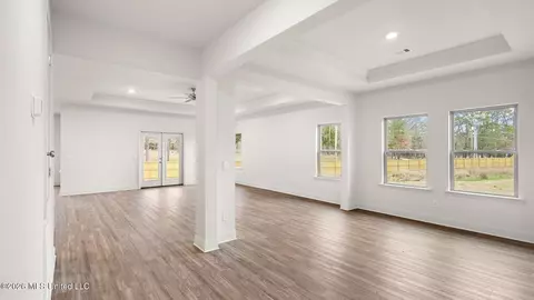 Living - 101 Triple Crown Cv, Clinton, MS 39056 photo 1 of 6