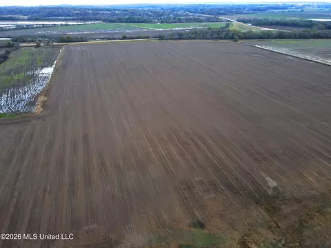 Hot Thornton Road, Tunica, MS 38676