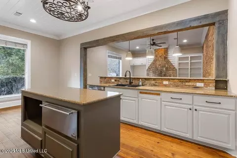 Kitchen - 143 Ashton Park Blvd, Madison, MS 39110 photo 2 of 2