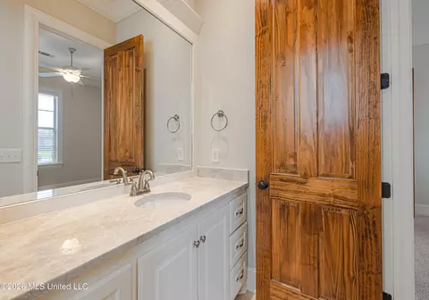 Bath - 104 Saint Charles Dr, Madison, MS 39110 photo 4 of 9