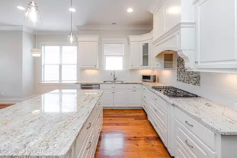 Kitchen - 104 Saint Charles Dr, Madison, MS 39110 photo 6 of 6