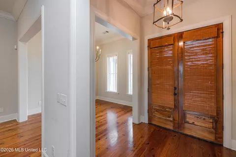 Entry Way - 104 Saint Charles Dr, Madison, MS 39110 photo 2 of 5