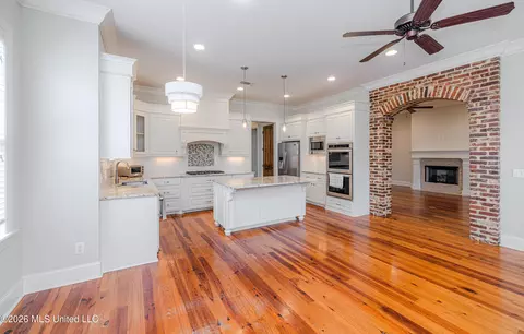 Kitchen - 104 Saint Charles Dr, Madison, MS 39110 photo 1 of 6