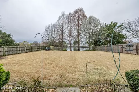 Exterior - 9209 Hickory Dr, Olive Branch, MS 38654 photo 3 of 3