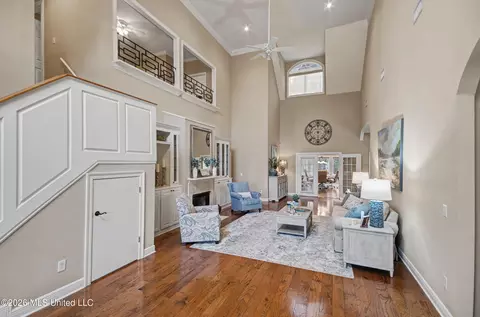 Living - 512 Susannah Dr, Brandon, MS 39047 photo 1 of 3