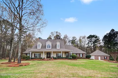 512 Susannah Dr, Brandon, MS 39047