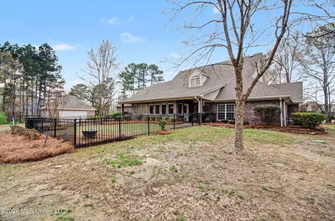 Exterior - 512 Susannah Dr, Brandon, MS 39047 photo 2 of 3