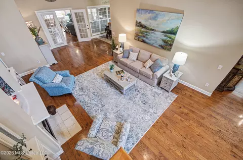 Living - 512 Susannah Dr, Brandon, MS 39047 photo 3 of 3