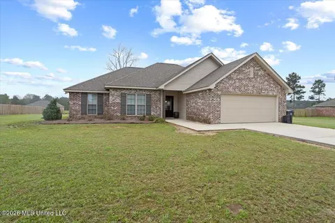 Exterior - 68 Bates Ave, Purvis, MS 39475 photo 3 of 5