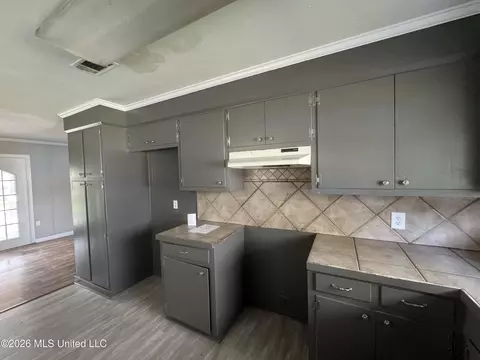 Other - 237 Trojan Dr, Pearl, MS 39208 photo 2 of 6