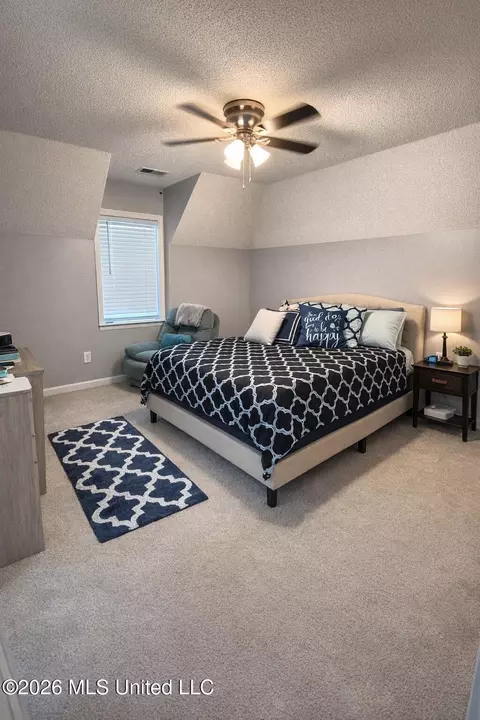 Bedroom - 6459 Carson Dr, Olive Branch, MS 38654 photo 4 of 4