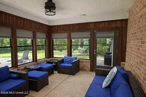 Exterior - 6459 Carson Dr, Olive Branch, MS 38654 photo 2 of 3