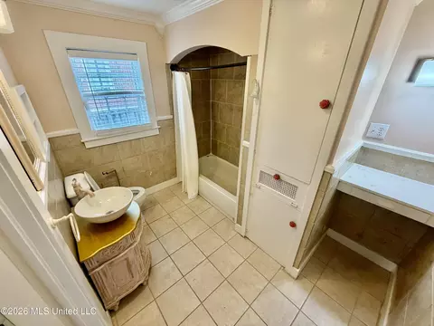 Bath - 350 N Ruby Ave, Ruleville, MS 38771 photo 2 of 2