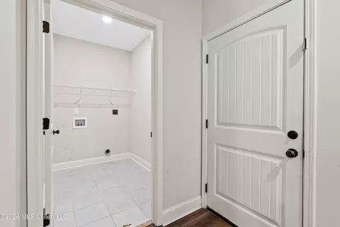 Entry Way - 1762 Smart Rd, Como, MS 38619 photo 2 of 2