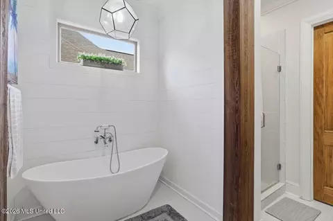 Bath - 387 Caroline Blvd, Madison, MS 39110 photo 3 of 6