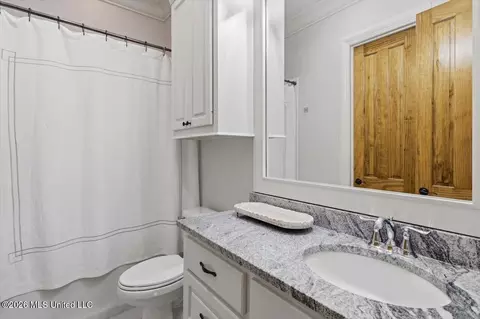 Bath - 387 Caroline Blvd, Madison, MS 39110 photo 4 of 6