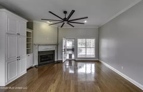 Living - 106 Linden Cv, Madison, MS 39110 photo 1 of 3