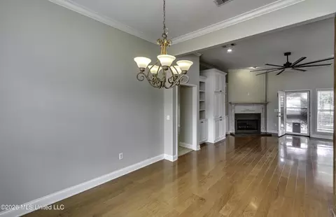 Living - 106 Linden Cv, Madison, MS 39110 photo 3 of 3