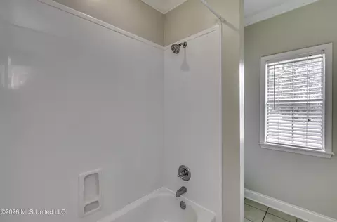 Bath - 106 Linden Cv, Madison, MS 39110 photo 7 of 7