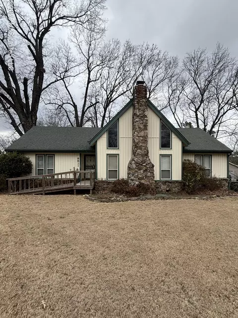 8811 Cypress Cv, Southaven, MS 38671