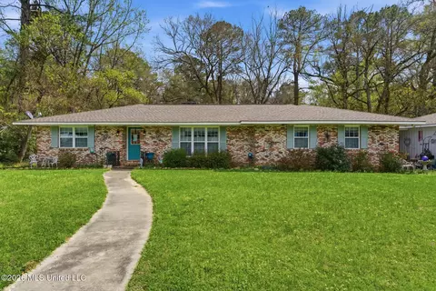 1510 Hickory Bnd, Columbia, MS 39429