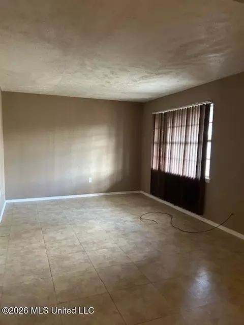 275 Myer Ave, Jackson, MS 39209 photo 4