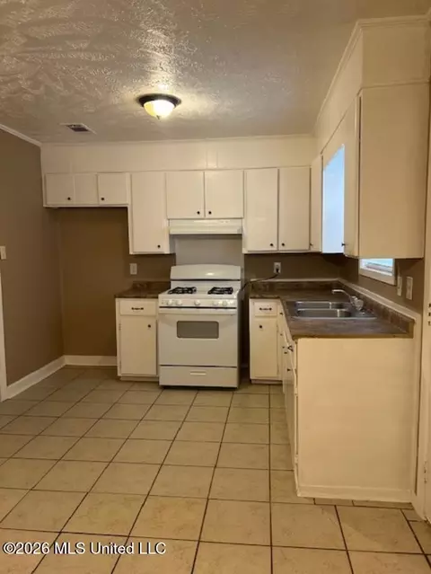 275 Myer Ave, Jackson, MS 39209 photo 2
