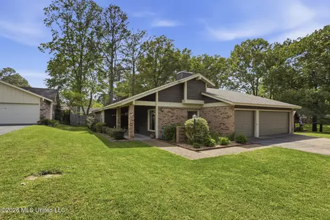 7 Starling Sq, Clinton, MS 39056