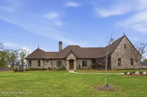 214 Ashworth Cir, Madison, MS 39110