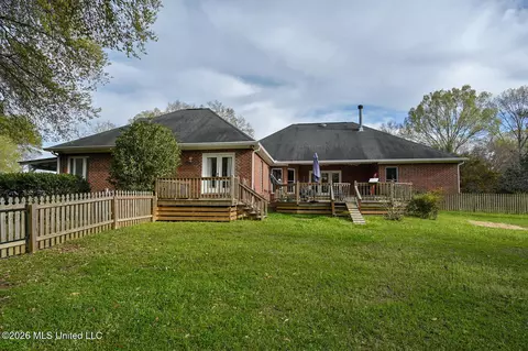 Exterior - 25 Lawrence Rd, Natchez, MS 39120 photo 5 of 5