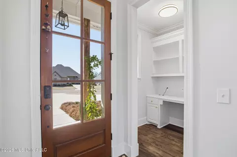 Entry Way - 204 Ashbury Cv, Canton, MS 39046 photo 1 of 8