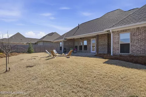 Exterior - 204 Ashbury Cv, Canton, MS 39046 photo 9 of 15