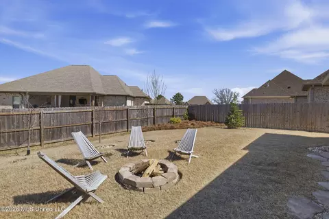 Exterior - 204 Ashbury Cv, Canton, MS 39046 photo 8 of 15