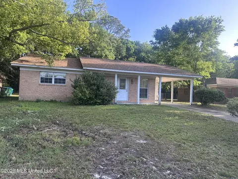 4219 Martha Ct, Pascagoula, MS 39581