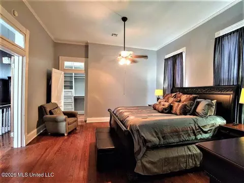 Bedroom - 107 Arlington Ave, Natchez, MS 39120 photo 3 of 4