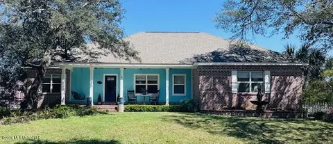 109 E Azalea Dr, Long Beach, MS 39560