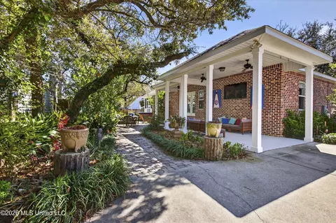 Exterior - 109 E Azalea Dr, Long Beach, MS 39560 photo 8 of 10