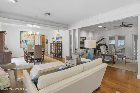 Other - 1045 Avondale St, Jackson, MS 39216 photo 2 of 7