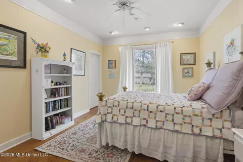 Bedroom - 1045 Avondale St, Jackson, MS 39216 photo 2 of 5