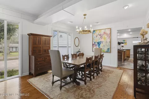 Dining - 1045 Avondale St, Jackson, MS 39216 photo 2 of 2