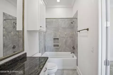 Bath - 504 Port Arbor, Brandon, MS 39047 photo 12 of 13