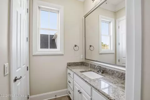 Bath - 504 Port Arbor, Brandon, MS 39047 photo 10 of 13