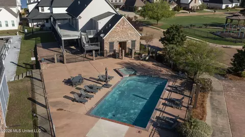 Exterior - 504 Port Arbor, Brandon, MS 39047 photo 13 of 15