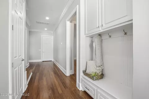 Entry Way - 504 Port Arbor, Brandon, MS 39047 photo 11 of 12